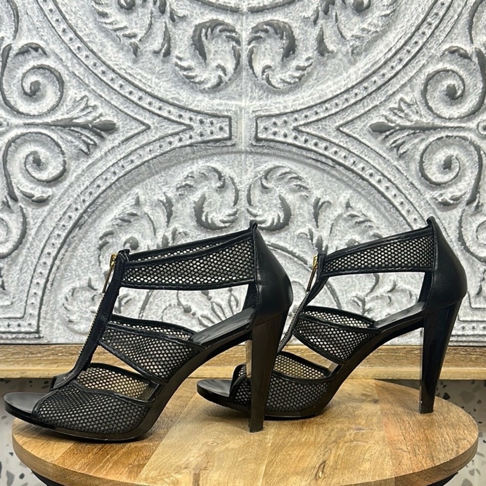 MICHAEL‎ Michael Kors Black and Gold Heels 11M